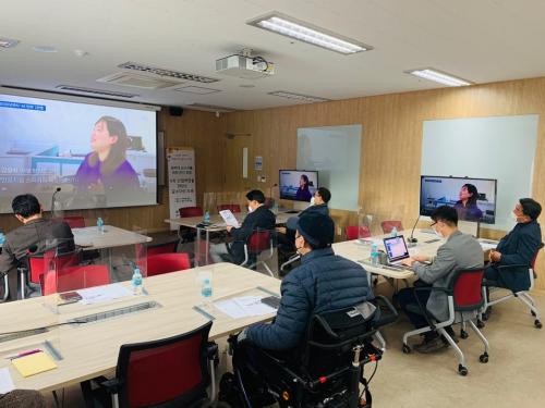 교수학습지원센터, “교수자 런치 포럼 : 4차 산업혁명을 대하는 교수자의 자세” 진행