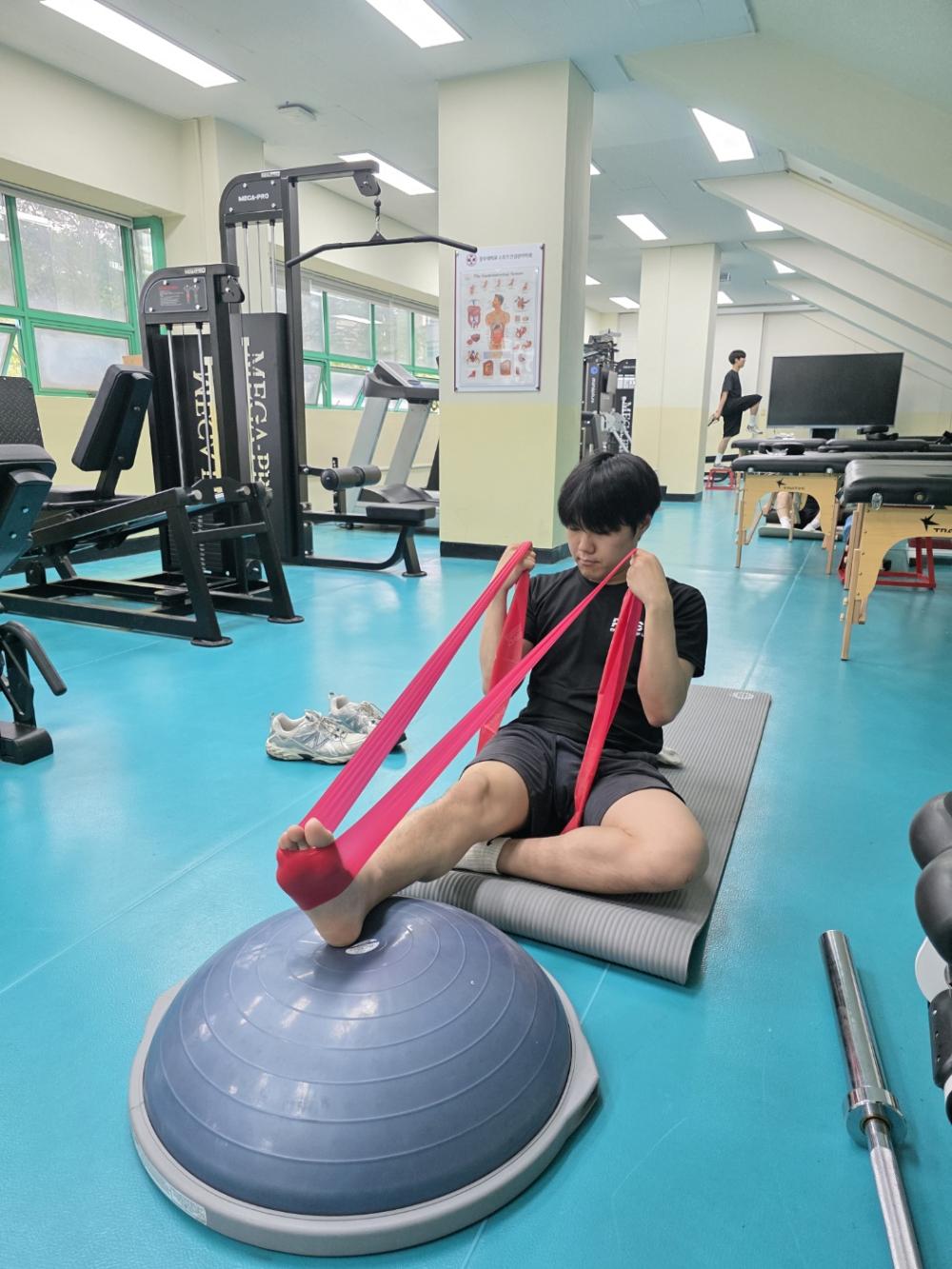 론픽 미니플러스 등속성 장비를 활용한 재활트레이닝 사진5