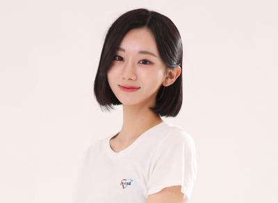김현지01